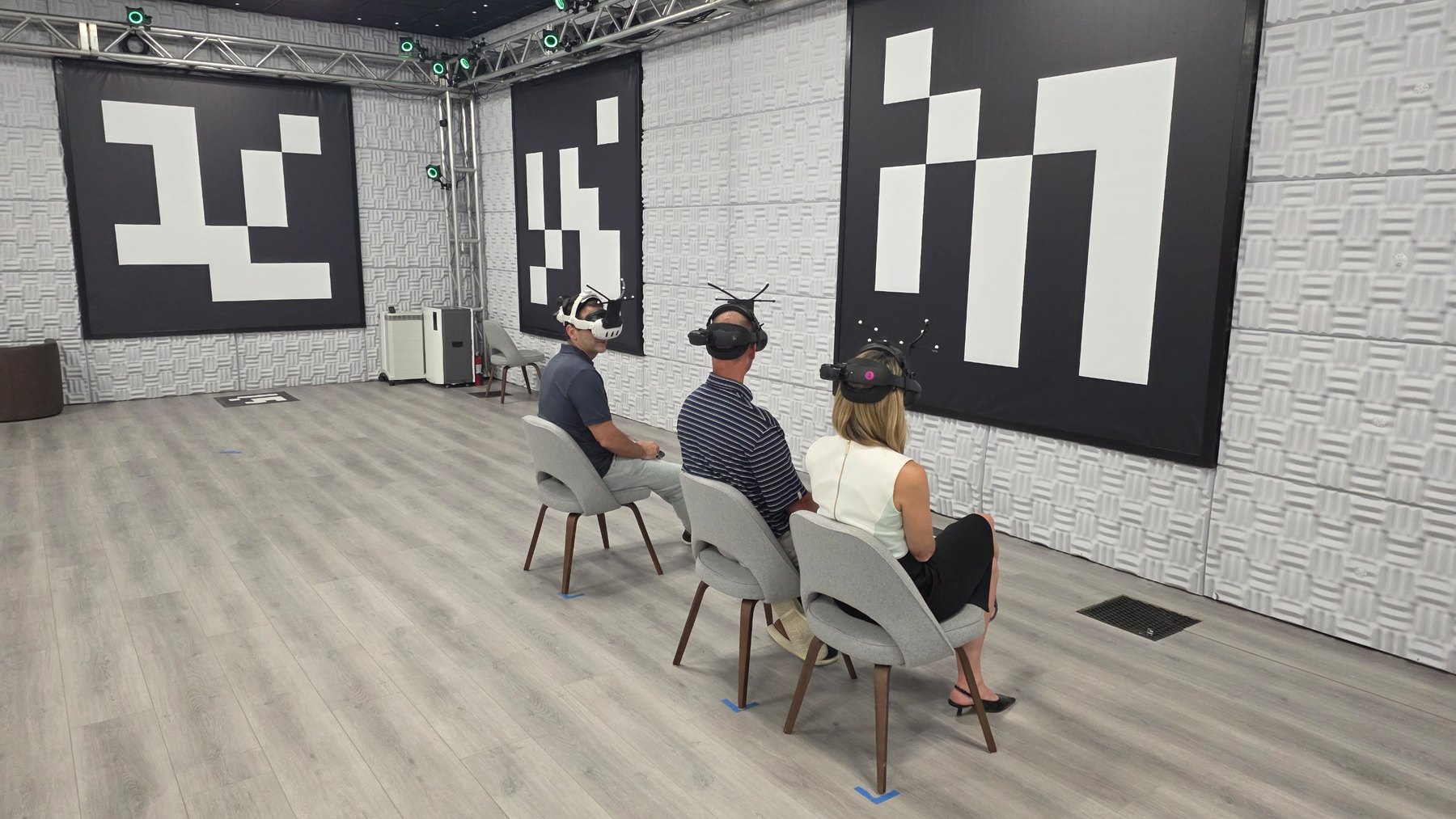Physical Holodeck room during the arrival and landscape sequence